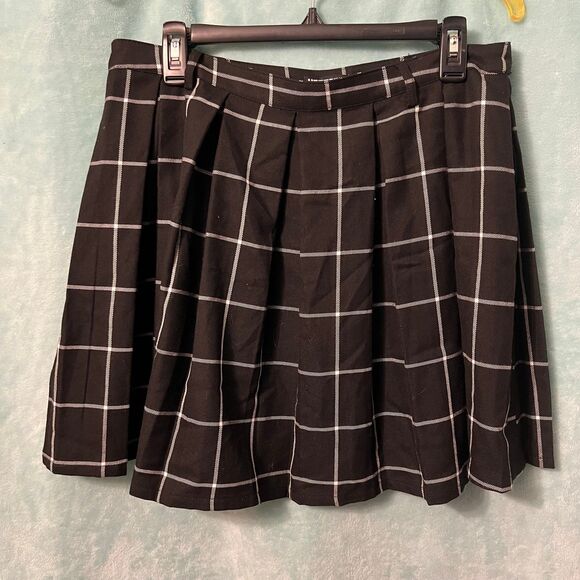 Hot Topic Pleated Plaid Skirt XL Punk Academia Goth Style - Picture 1 of 6